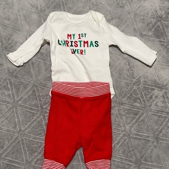 MY 1st Christmas newborn set - Picture 1 of 4